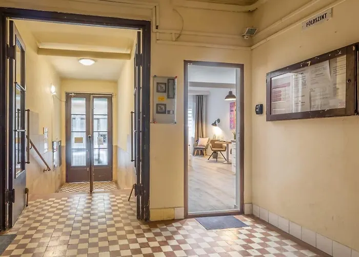 Charming At Location Apartament