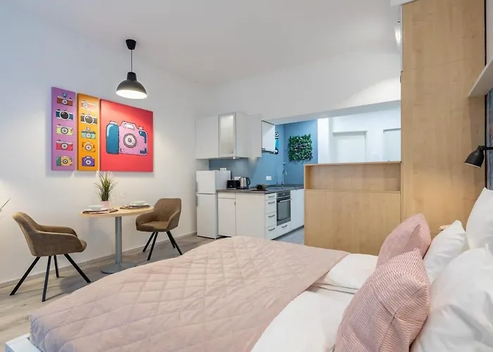 Charming At Location Apartament *